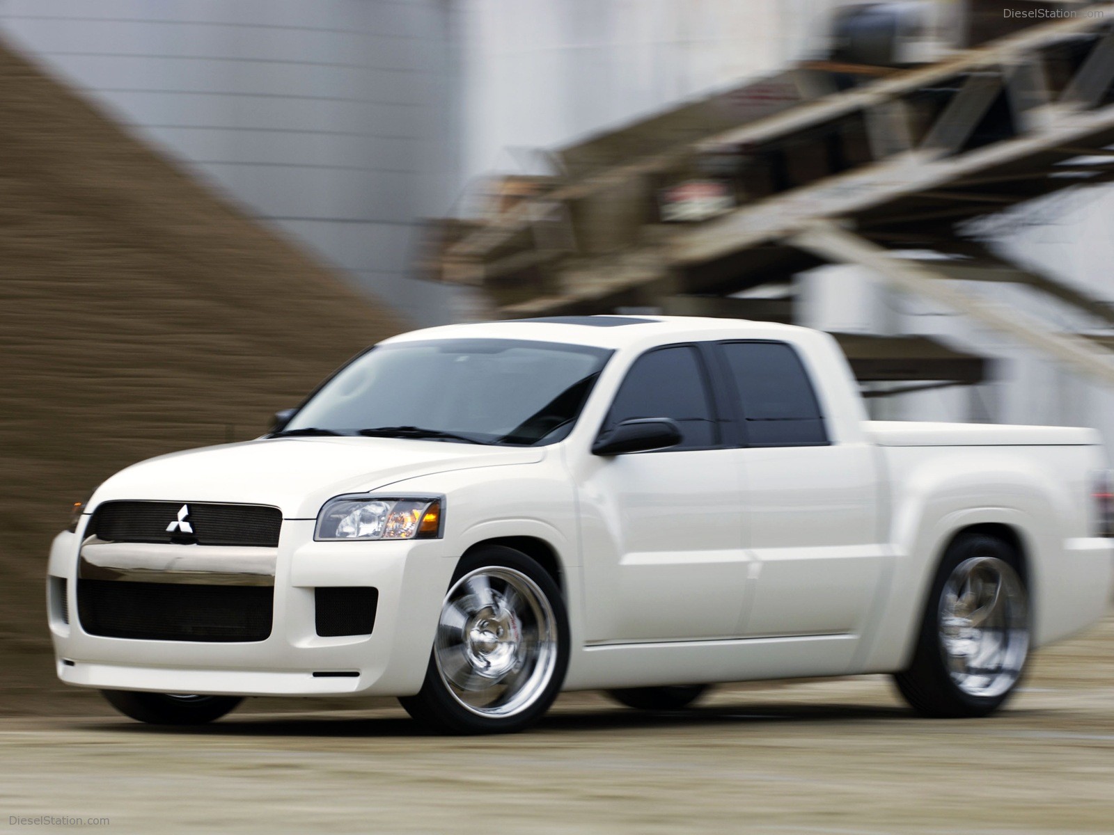 Mitsubishi Street Raider Concept